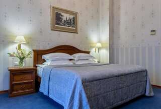 Отель Continental Hotel Одесса Полулюкс-1